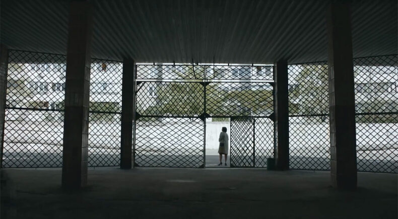 Mia Donna - still #4