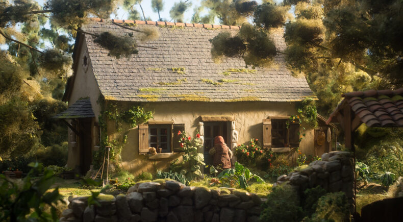 Raymonde or the Vertical Escape - still #1