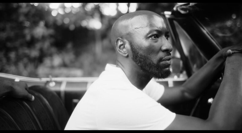 Benny & James - still #4